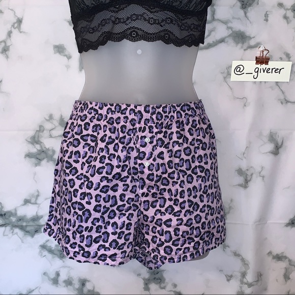 Leopard Print PINK PJ SHORTS VICTORIAS SECRET - Picture 2 of 16